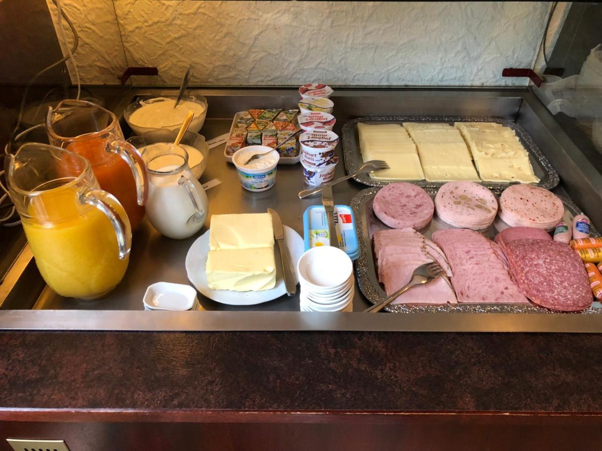Hotel Garni "Cafe Im Hamm" Zell an der Mosel Εξωτερικό φωτογραφία